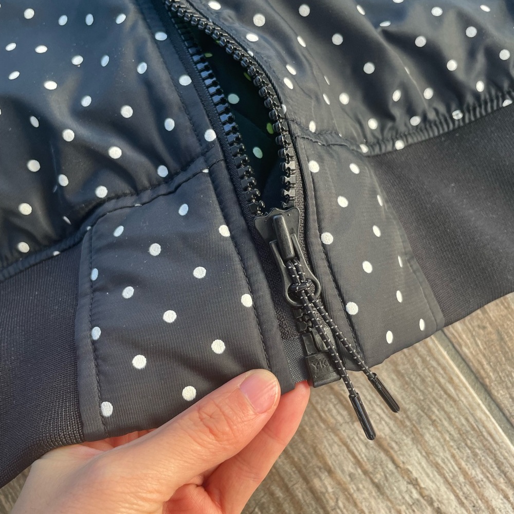 Brand New Nike Women’s Puffer Jacket - Picture 2 of 11